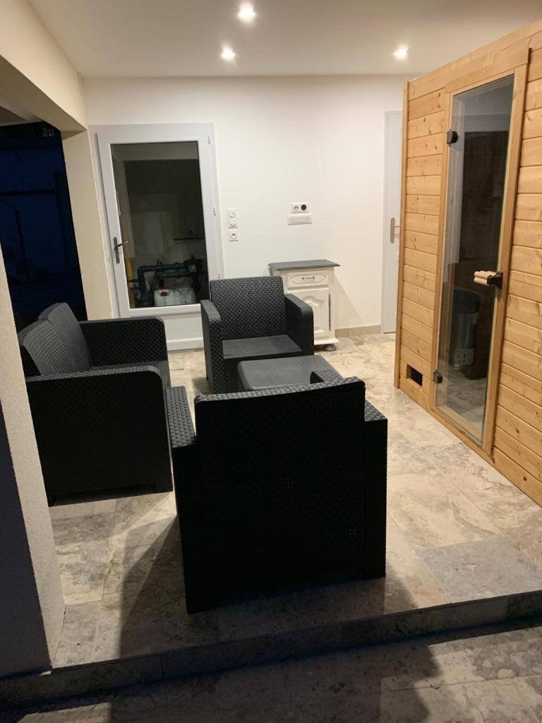 Terre De Lumiere 3 Apartment นียงส์ ภายนอก รูปภาพ